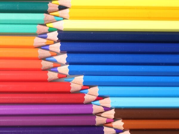 Confira as diversas opções de lápis de cor da A Casa das Artes