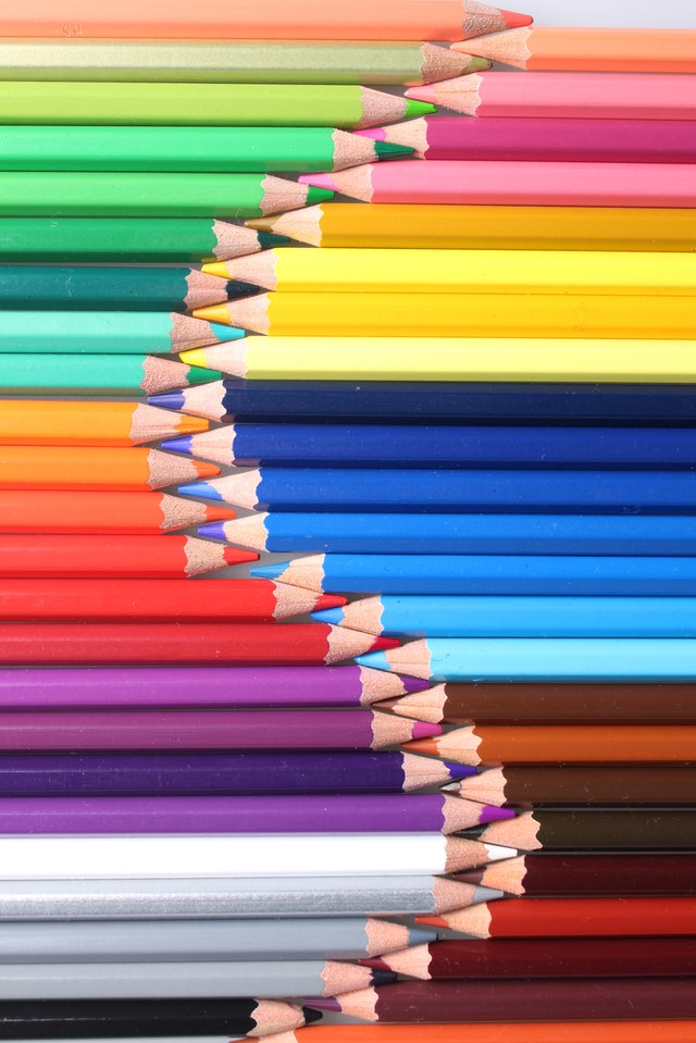 Confira as diversas opções de lápis de cor da A Casa das Artes