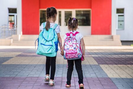 Escolhendo a mochila escolar infantil ideal