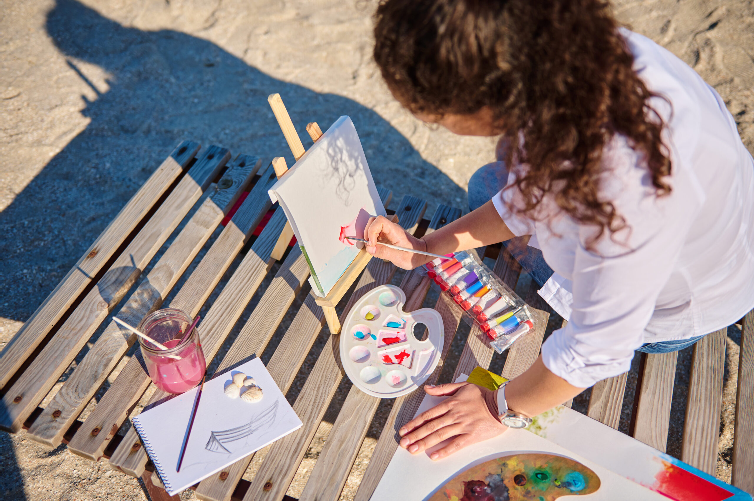 Arte de Férias: Atividades com Aquarela e Papel para Crianças nas Férias de Julho