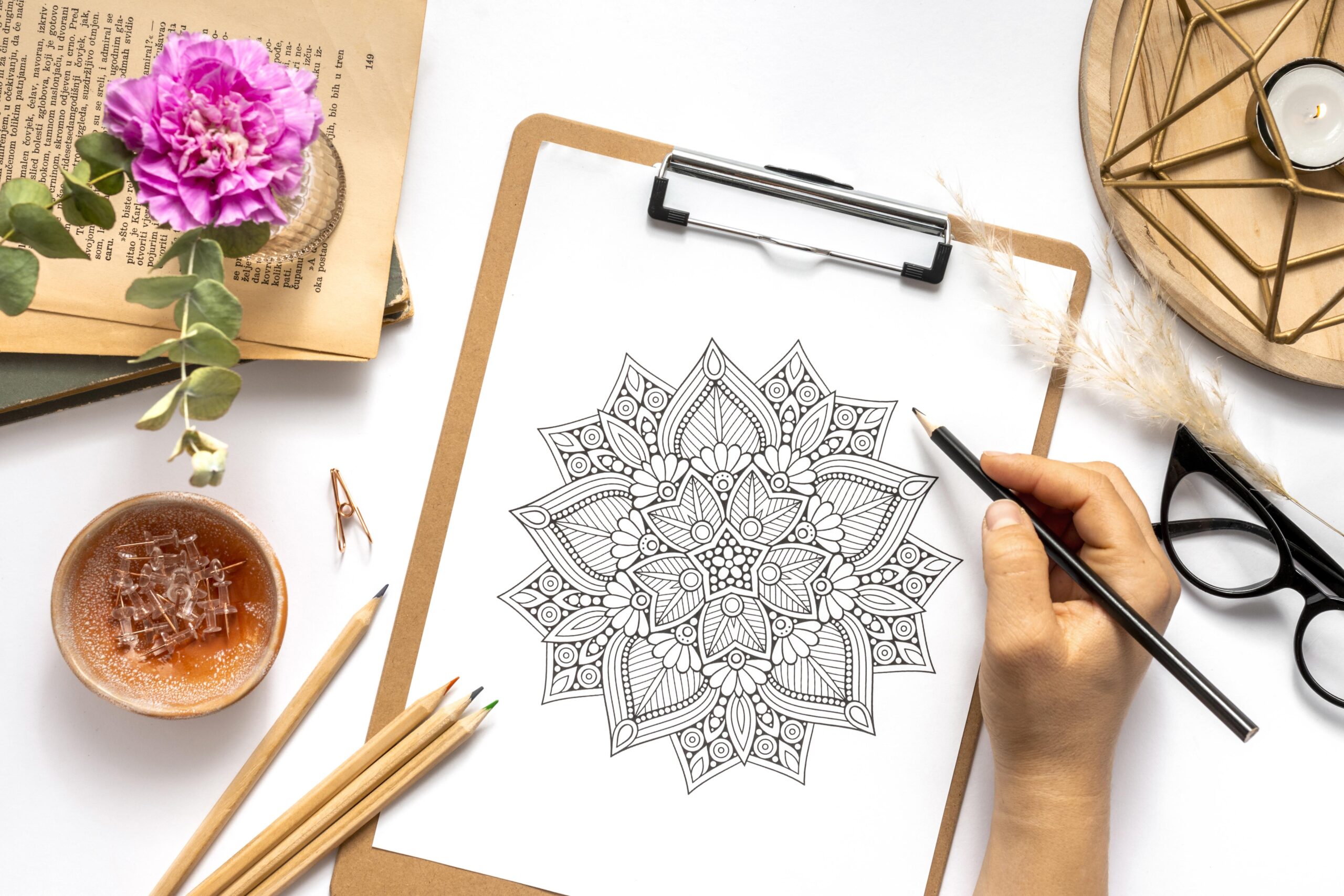 Mandala: como criar do zero com compasso e caneta, passo a passo